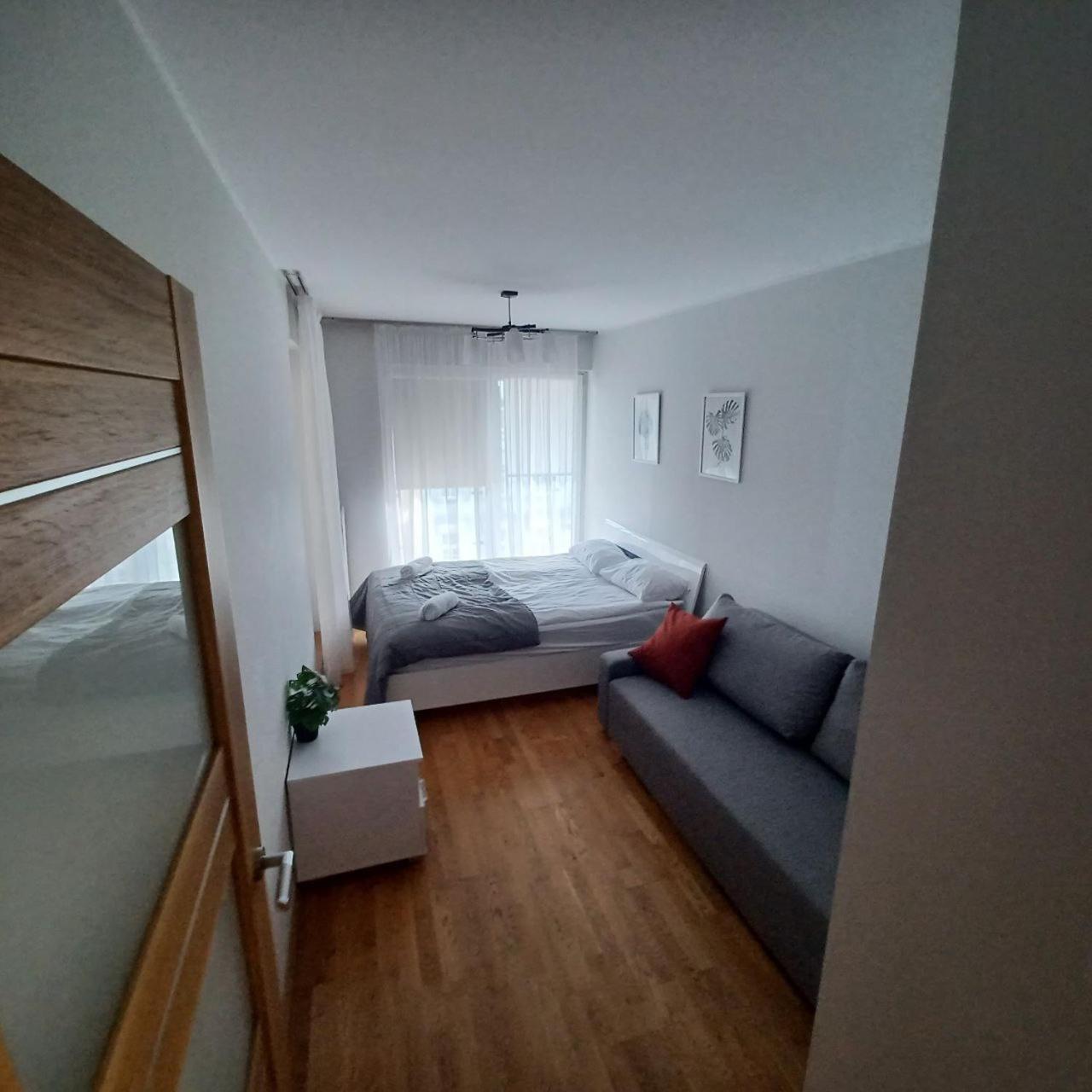 Apart City Center - 3 Rooms - Parking Place Wroclaw Exterior photo